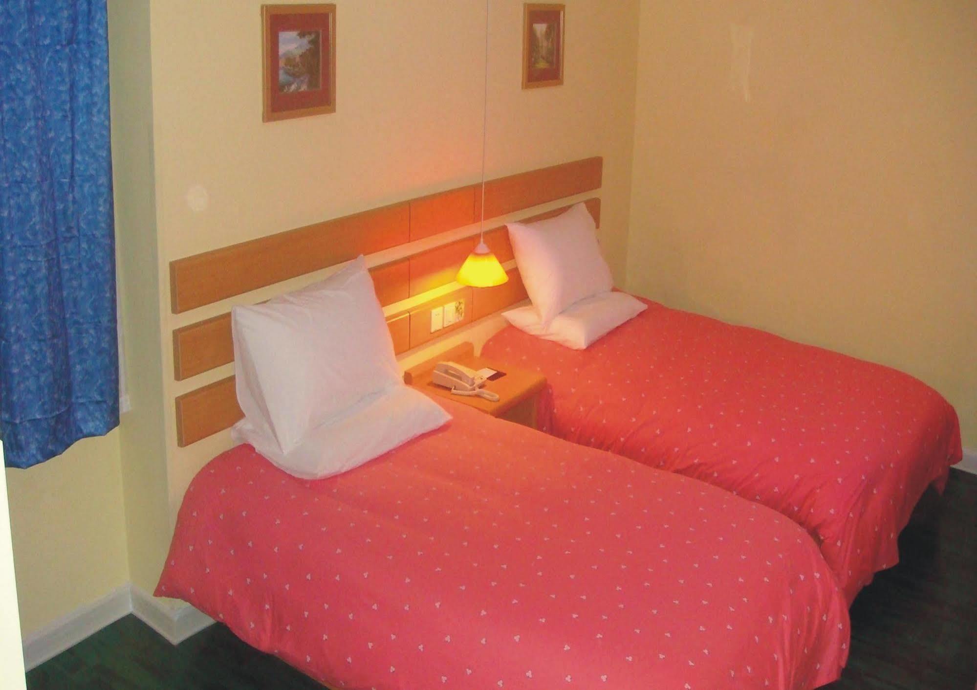 Home Inn Beijing International Exhibition Center Zuojiazhuang Экстерьер фото
