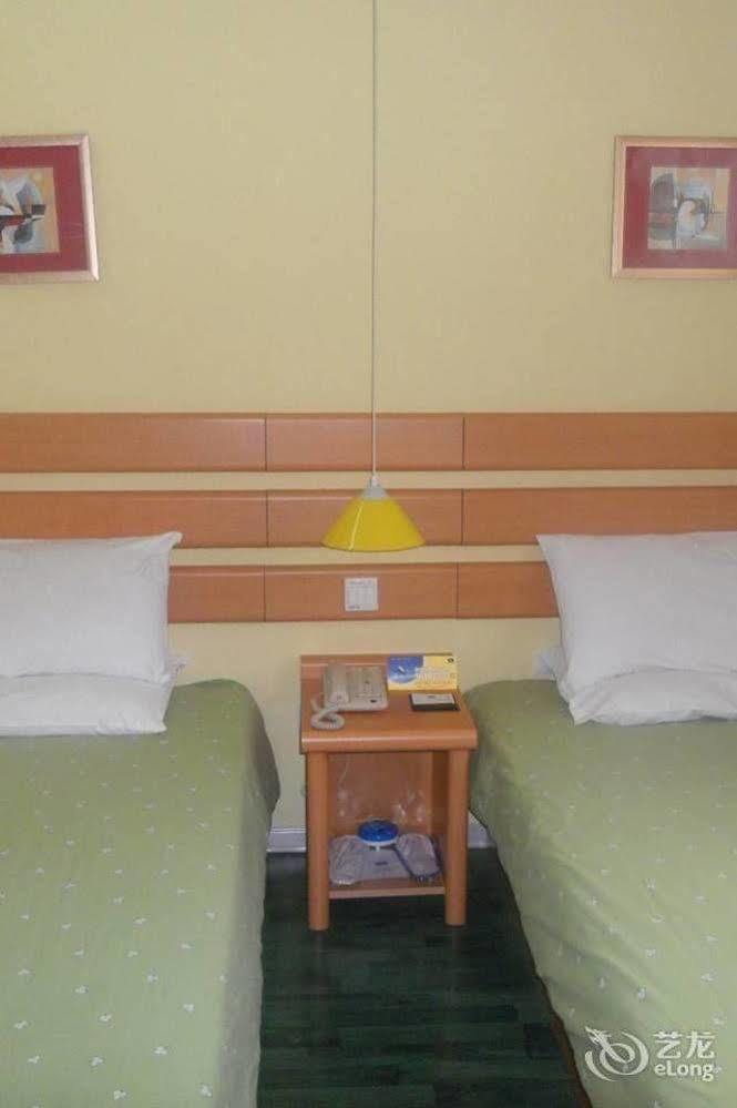 Home Inn Beijing International Exhibition Center Zuojiazhuang Экстерьер фото